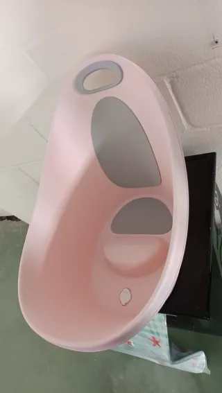 Bañera bebé rosa con soporte y hamaca