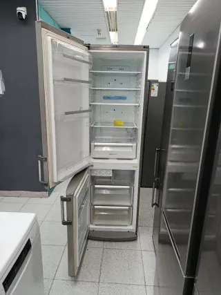 Nevera LG plateada 2,cm con garantía