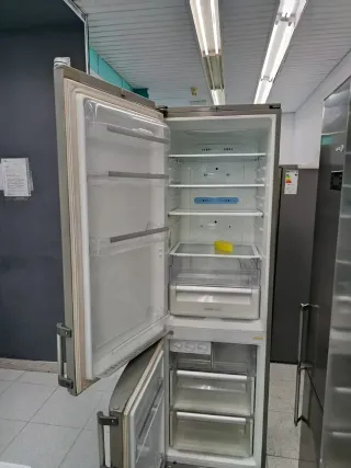 Nevera LG plateada 2,cm con garantía