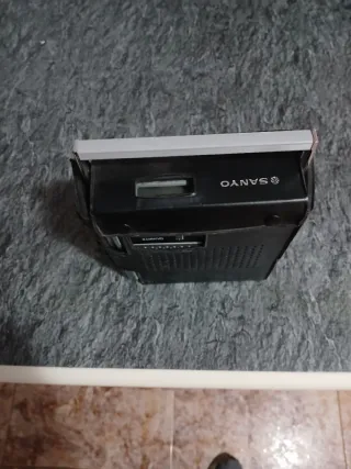 Mini Radio TV portátil antigua