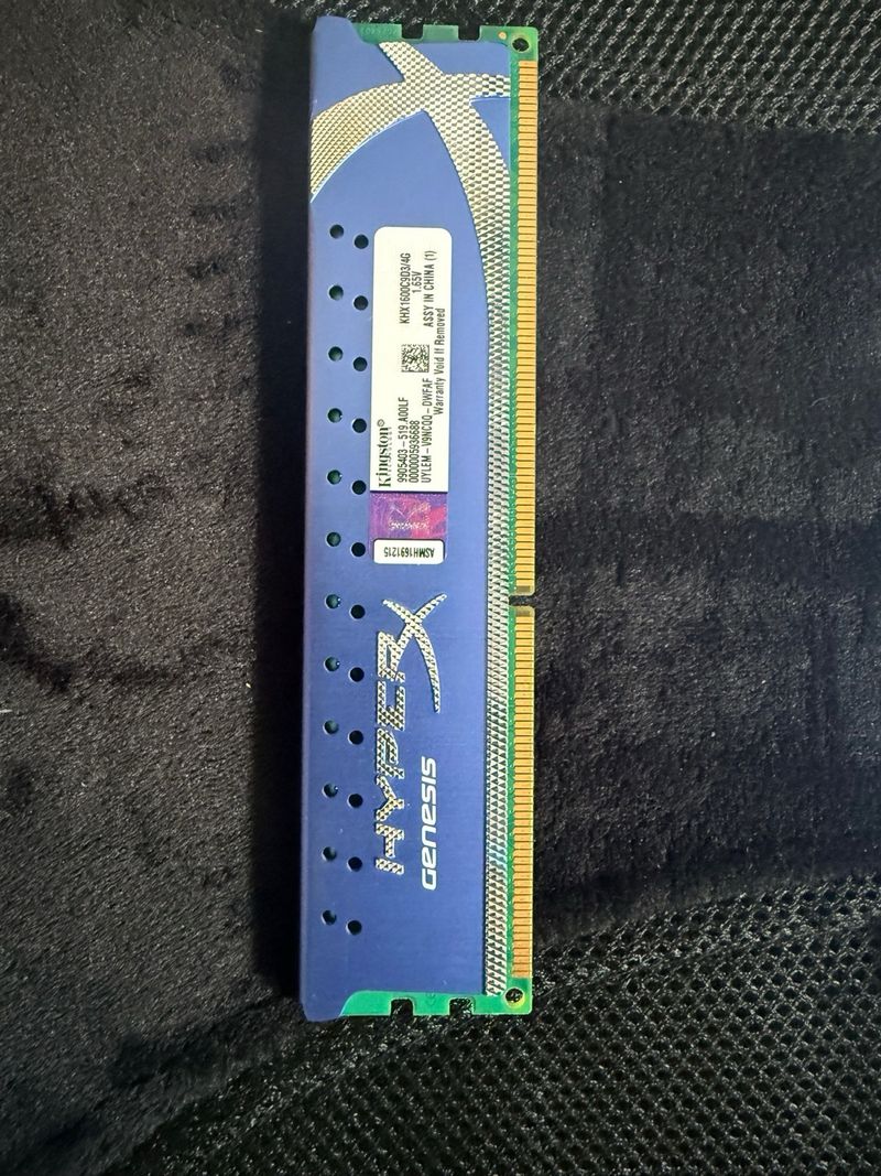 4x Kingston DDR3 4GB KHX1600C9D3/4G afbeelding 4