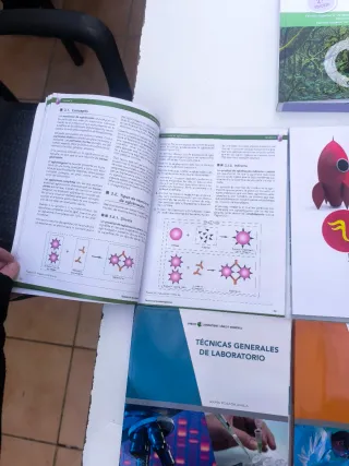 Cto. de libros de laboratorio clinico y biomedico