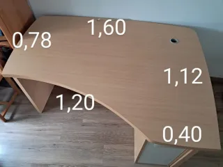 Mesa de estudio grande