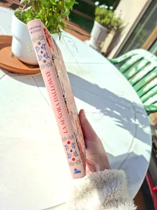 Libro de Virginia Woolf. La señora Dalloway. Lujo.