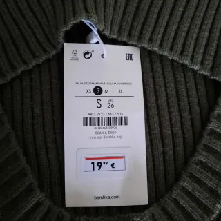 Jersey Bershka verde oscuro talla S