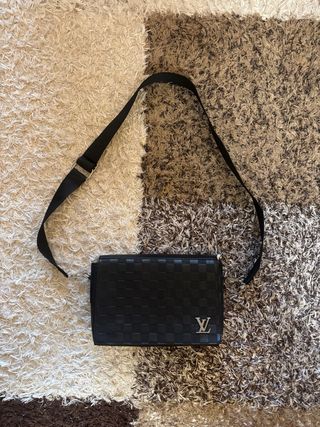 Riñonera Louis Vuitton Negra