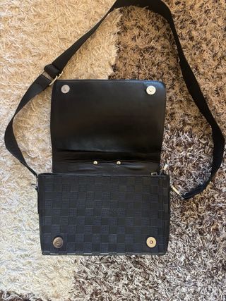 Riñonera Louis Vuitton Negra