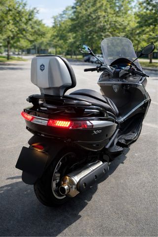 Maxi Scooter 500cc Piaggio X10 Executive - Full