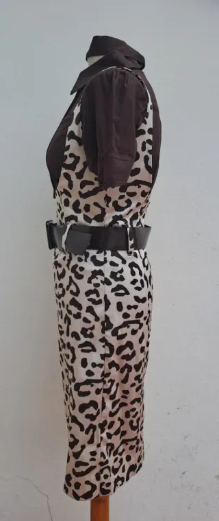 Vestido estampado leopardo con cinturón