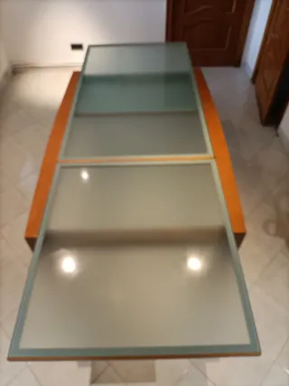 Mesa comedor extensible y 4 sillas