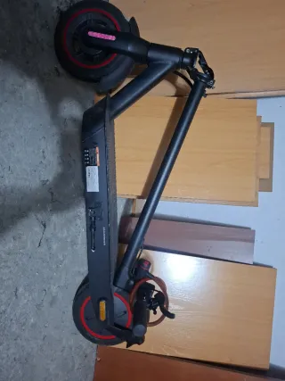 Patinete Eléctrico Negro