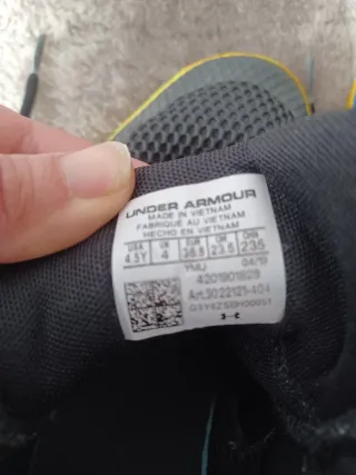 Zapatillas Baloncesto Under Armour Talla 35.5