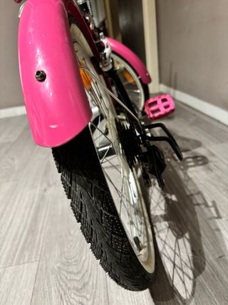 Bicicleta B-Twin niña Rin 20 con campana