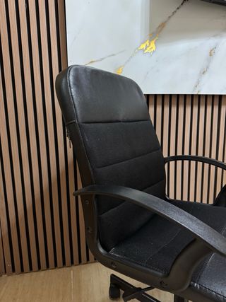 Silla de Oficina Negra