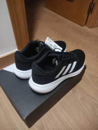 Adidas Response Runner Talla 42 sin usar