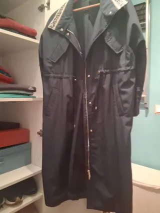 Gabardina Purificación Garcia Azul marino.