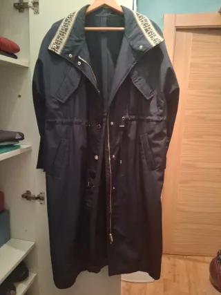 Gabardina Purificación Garcia Azul marino.