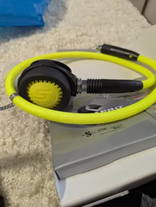 Regulador Buceo SCUBAPRO C300