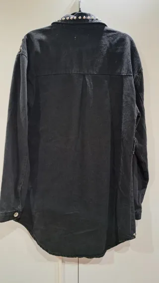 Chaqueta M vaquera negra con tachuelas plateadas