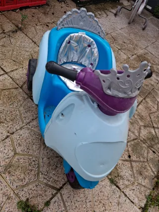 Moto Patinete Frozen Infantil,