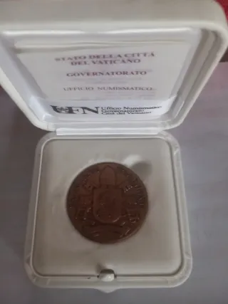 Vaticano medaglia anno 2014