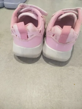 Zapatillas niña Minnie Talla 23