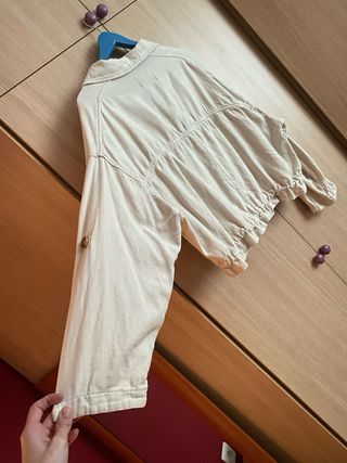 Chaqueta Pull&Bear Beige