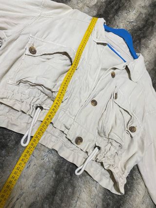 Chaqueta Pull&Bear Beige