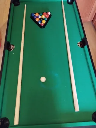 Futbolín y juegos de mesa