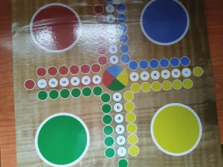 Futbolín y juegos de mesa