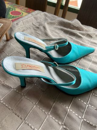 Zapatos de fiesta azul verdoso