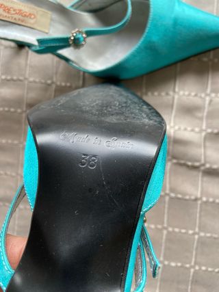 Zapatos de fiesta azul verdoso