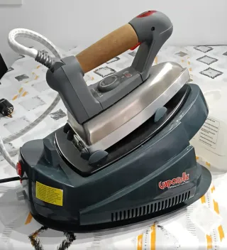 Centro de Planchado Polti Vaporella