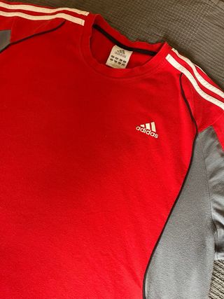 Camiseta Adidas Vintage Roja 2011 Talla XL.