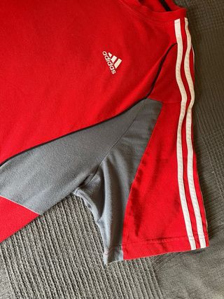 Camiseta Adidas Vintage Roja 2011 Talla XL.