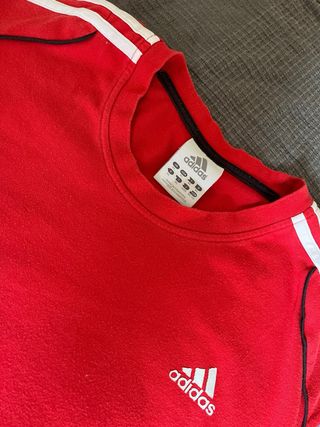 Camiseta Adidas Vintage Roja 2011 Talla XL.