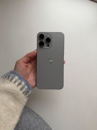iPhone 15 Pro Max Grigio