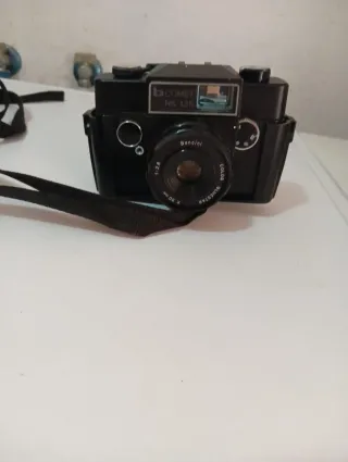 Macchina fotografica Comet NK 135
