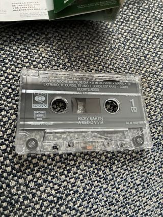 Casete Ricky Martin A Medio Vivir