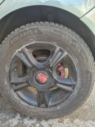 Llantas con neumáticos 195/65 R15 Vendo o cambio