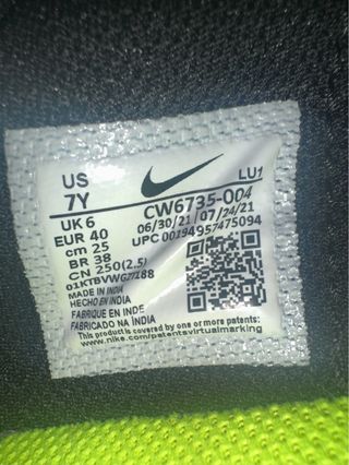 Zapatillas Baloncesto Nike Negras y Plateadas