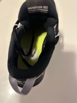 Zapatillas Baloncesto Nike Negras y Plateadas