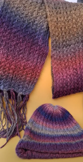 Conjunto bufanda y gorro de lana