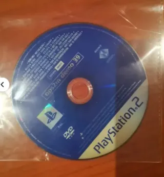 Pacchetto PlayStation 2: Gioco e Accessori