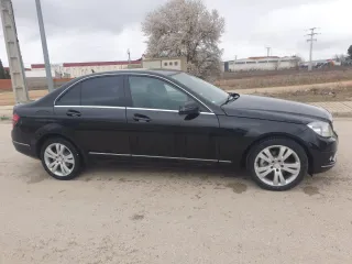 Mercedes-Benz Clase C 2011