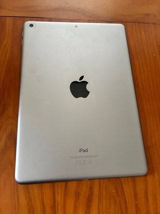 iPad 6ª Gen 32GB WiFi Plata