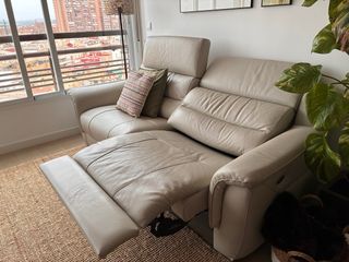 Sofá de piel con 2 motores