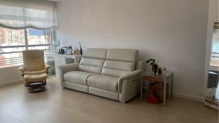 Sofá de piel con 2 motores