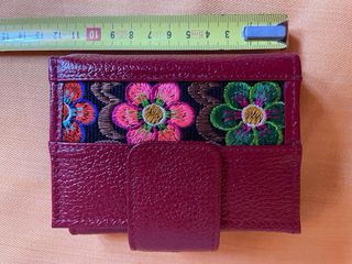 Cartera monedero piel bordada flores