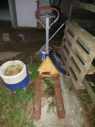 Traspalet con ruedas pequeñas